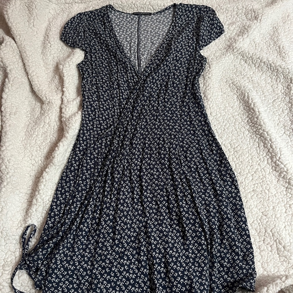 Brandy Melville Robbie Dress